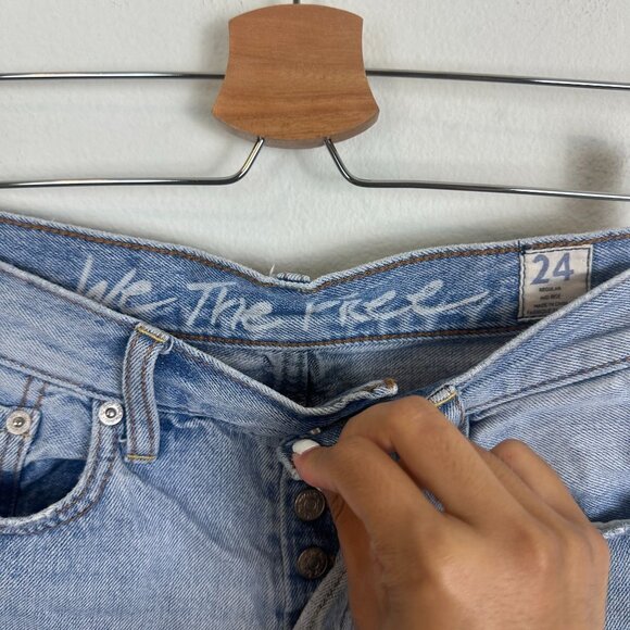 We The Free Shorts Hig Rise Cut Off Shorts 24 Boho Denim Western Festival Summer - Picture 5 of 7